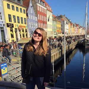 Meet your Posher, Mia